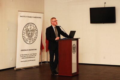 Prelekcję wygłosił dr Waldemar Wilczewski z OBEN. Fot. I. Kuna